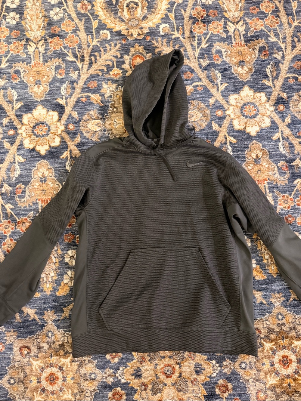 Nike Men's Black Hooded Pullover Sweatshirt